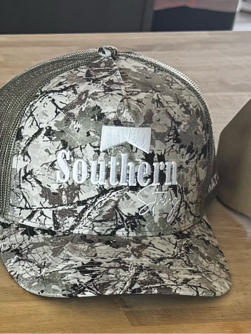 Southern String Men's Camo Trucker Hat - Green Camo